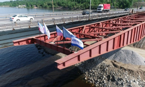 Завершен первый этап надвижки пролетного строения строящегося моста через р. Чусовую в Перми